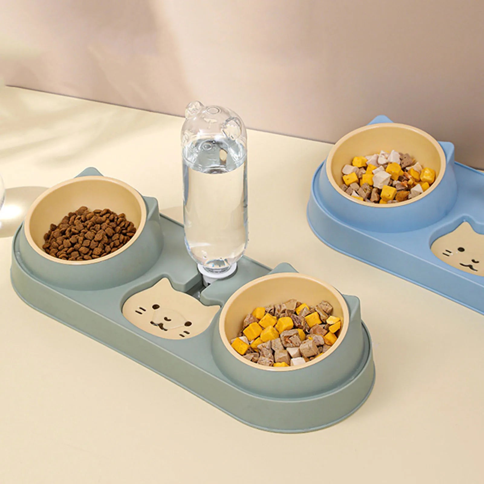 AquaFeed 2-in-1 Pet Station